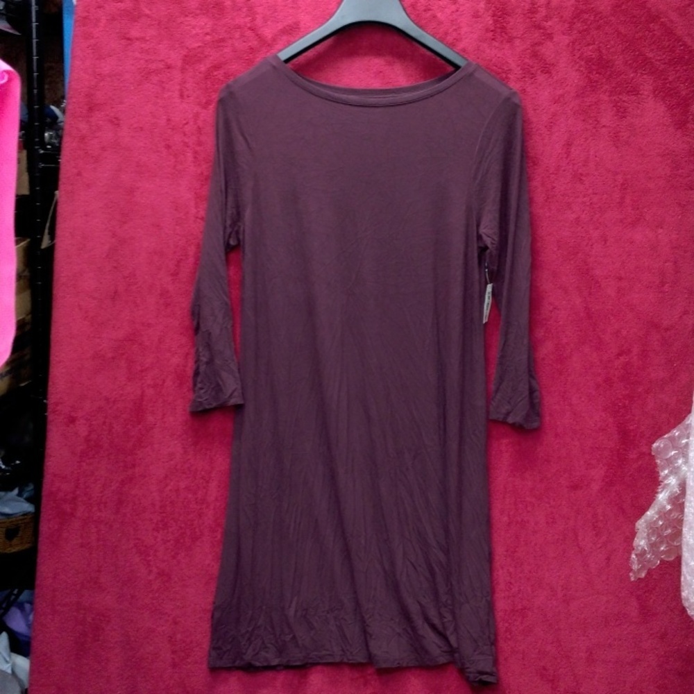 Amazon essentials women's M burgundy long sleeve T-shirt dress